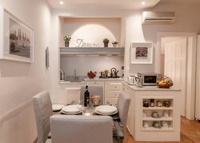 Toscanella - Flo Apartament *